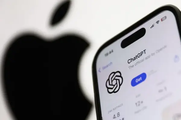 OpenAI chiêu mộ nhân sự Apple để phát triển thiết bị phần cứng đầu tiên